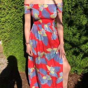 Lulus Floral Maxi dress